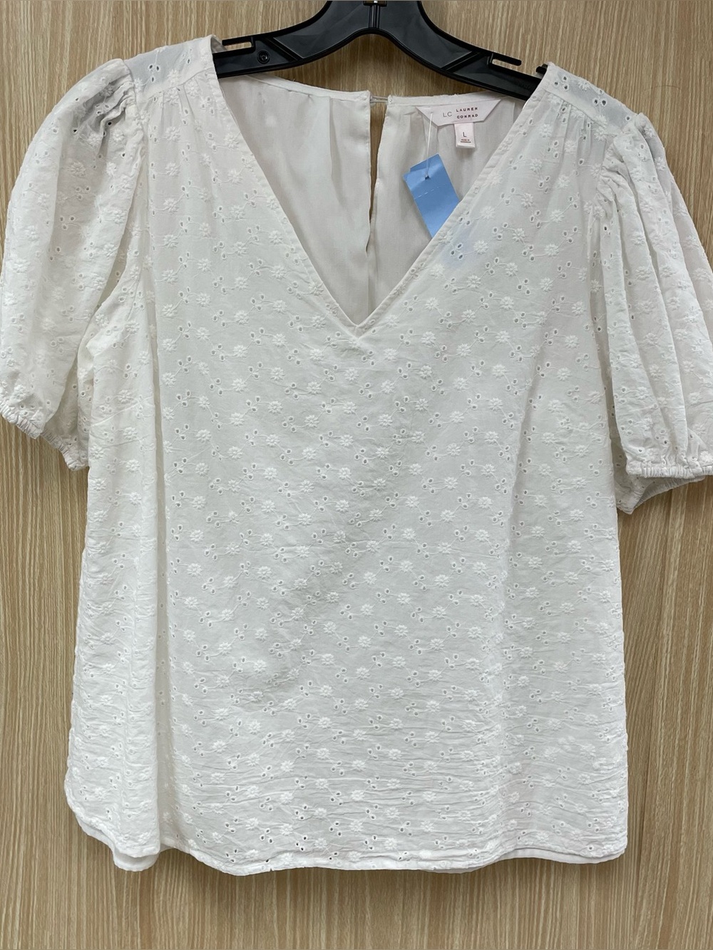 Lauren Conrad White Eyelet Top Size Large